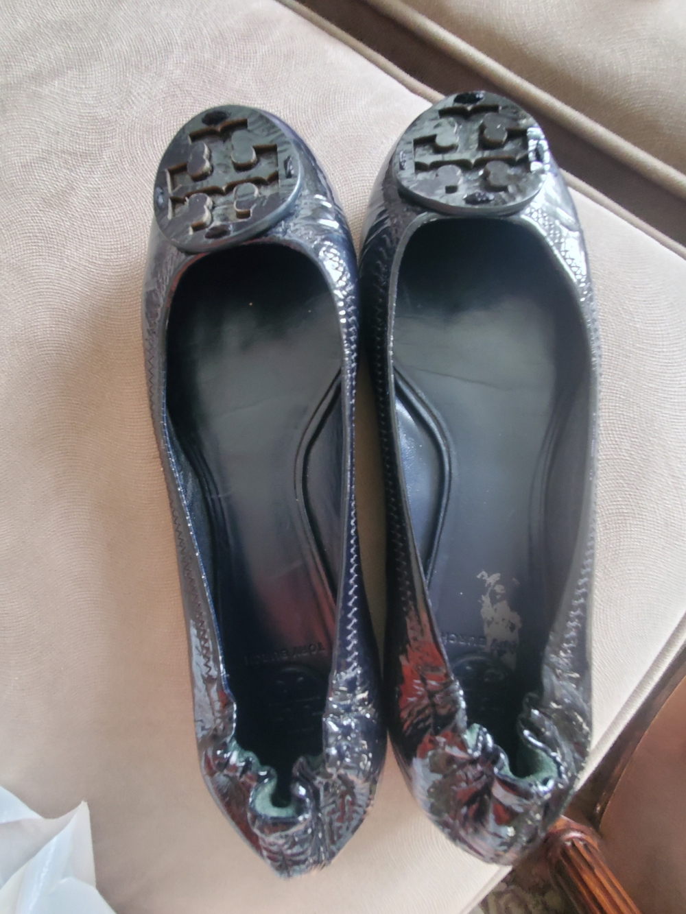 Tory Burch Black Patent Logo Round-Toe Ballet Flats Sz 10